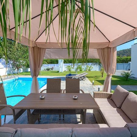 Villa Costa Иксия Екстериор снимка